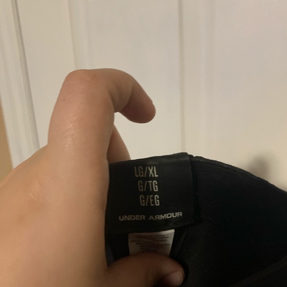 SOLD Under Armour Hat - Picture 3 of 3